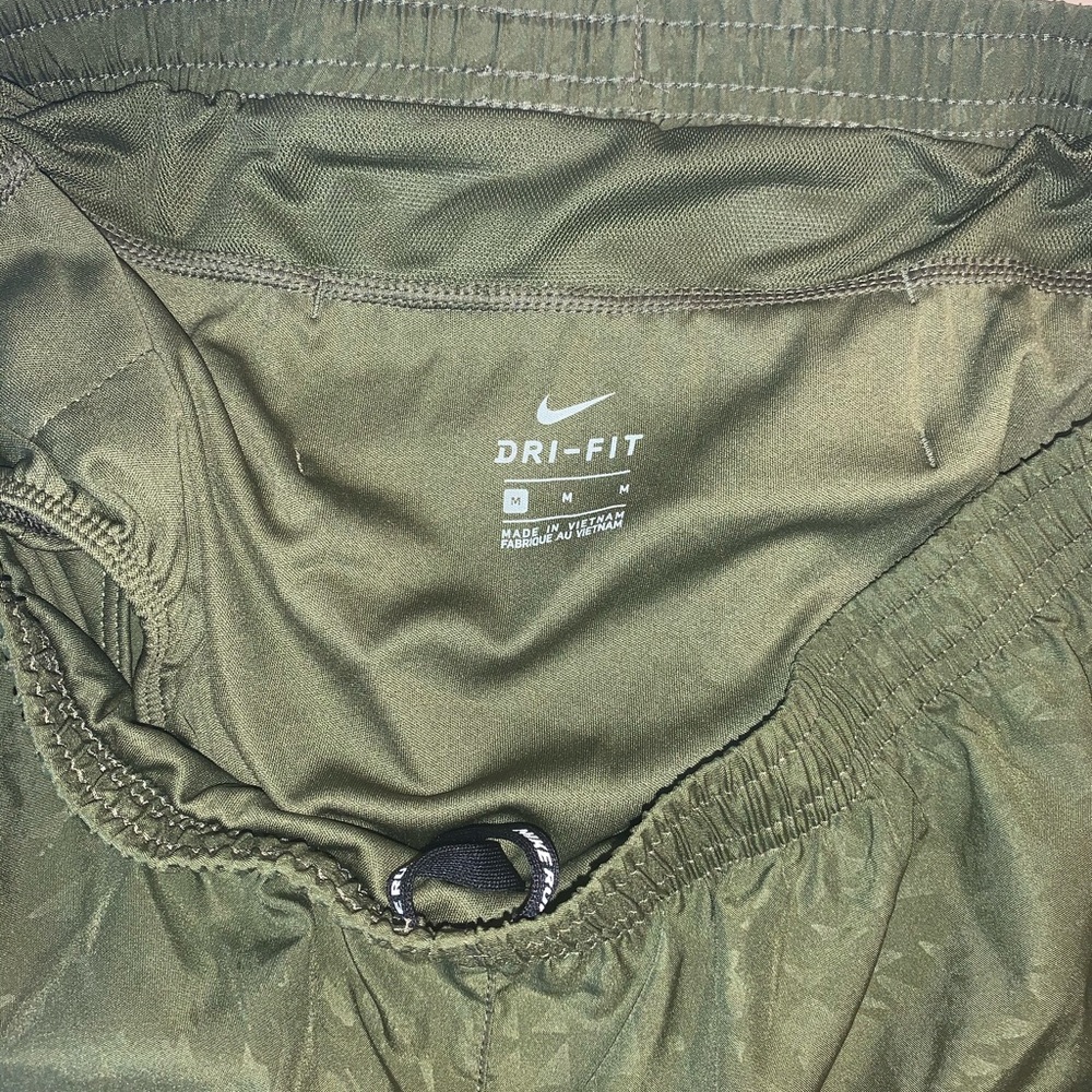 Nike Mesh Women’s Running Shorts. Built-In UW - Picture 4 of 4